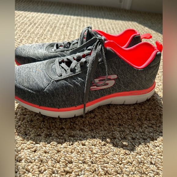 Skechers Shoes - Skechers Wide Fit Air-Cooled Memory Foam